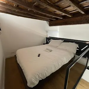 Casa Cappellari Design A Campo De' Fiori Roma