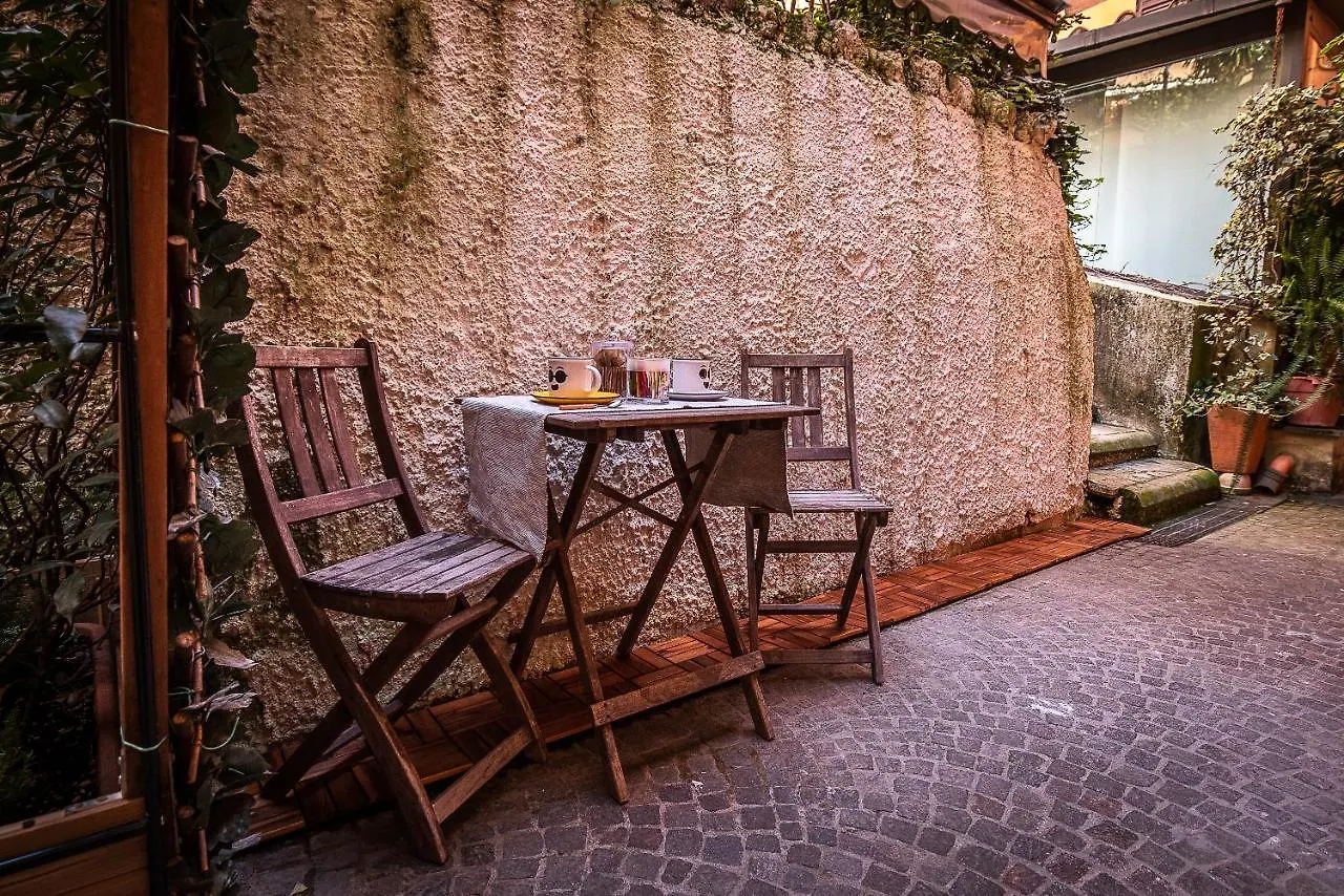 Cosy Studio In The Greenest Corner Of Trastevere Rome